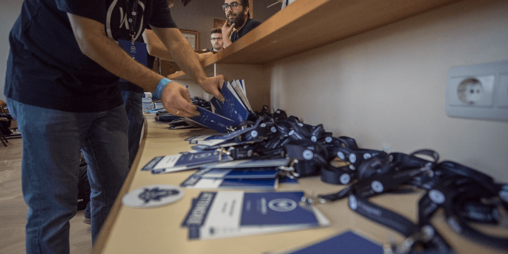 What we learned organizing conferences. A look inside Lambda World